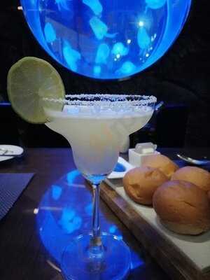 รัฟฟิโน เรสเตอรองท์ & เล้าจ์