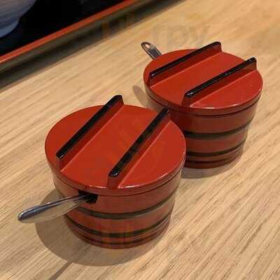 ร้านอาหารญี่ปุ่น โมโมพาราไดซ์