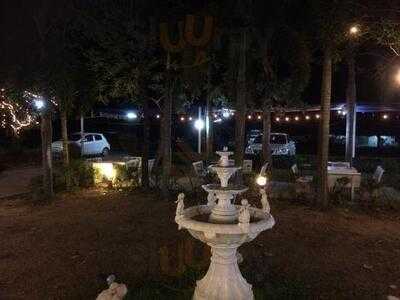 ร้านอาหาร ครัวมะนาว