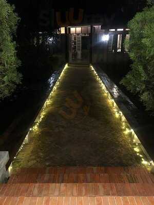 Silhouette Restaurant And Bar