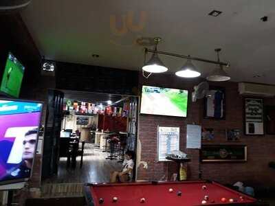 Retox Bar, Hotel And Restaurant