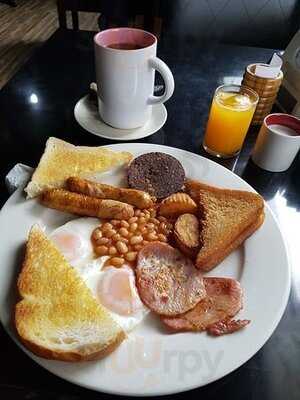 Retox Bar, Hotel And Restaurant