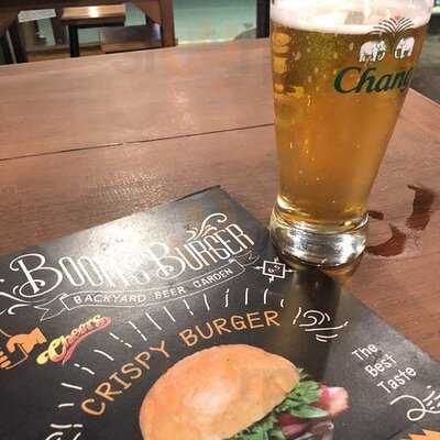 บูมส์ เบอร์เกอร์ แบ็กยาร์ด เบียร์