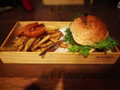 บูมส์ เบอร์เกอร์ แบ็กยาร์ด เบียร์