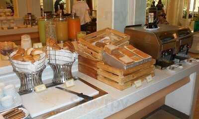 ห้องอาหารแคสเคด