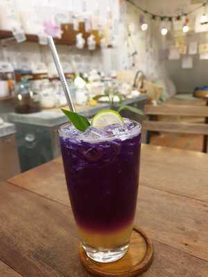 Better Moon Cafe X Refill Station