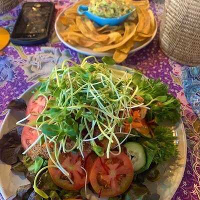 เอิร์ทโทน