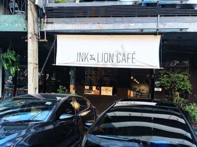 อิง แอนด์ ไลอ้อน คาเฟ่