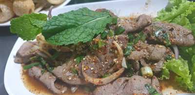 ส้มตำเจ๊ก้อย