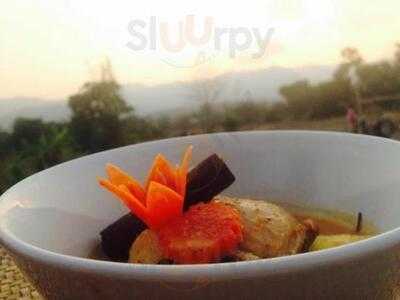 Oasis Bar & Restaurant