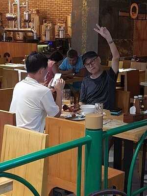 Beerfest Brewery & Restaurant