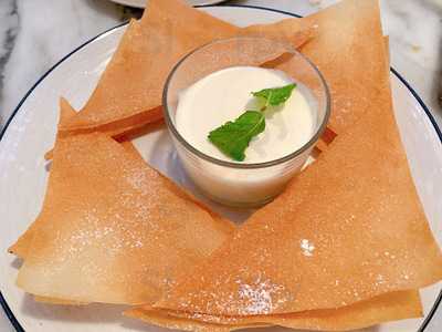 เดอะกลาส เฮ้าส์ พัทยา