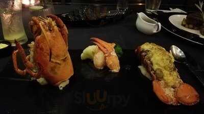 Whale's Belly Restaurant & Bar