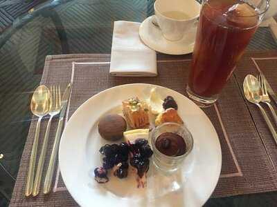 เดอะล็อบบี้เลาจน์