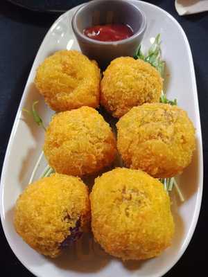 เกรียนฟู๊ดส์