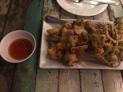 River Vibe Restaurant & Bar