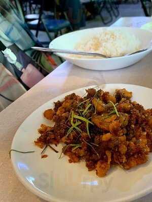 ร้านอาหาร สงวนศรี