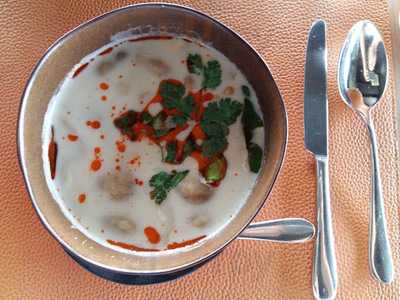 แม็งโกทรี สาขาออนเดอะรีเวอร์