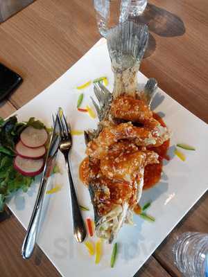 แม็งโกทรี สาขาออนเดอะรีเวอร์