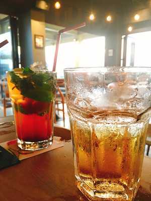 แม็งโกทรี สาขาออนเดอะรีเวอร์