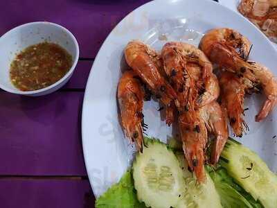 ร้านอาหาร โรจน์ซีฟู้ด