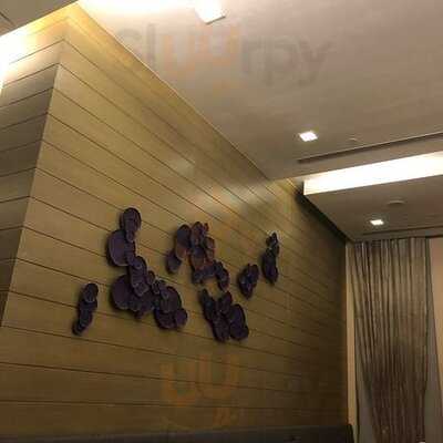 ดิ เอท - เมอร์เคียวกรุงเทพฯ สยาม