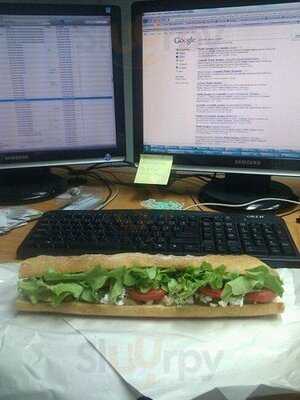 Le Lapin Sandwich Delivery