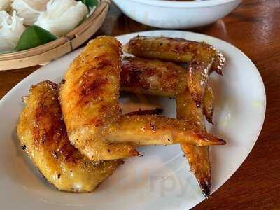 ขนมจีน ต้นก้ามปู