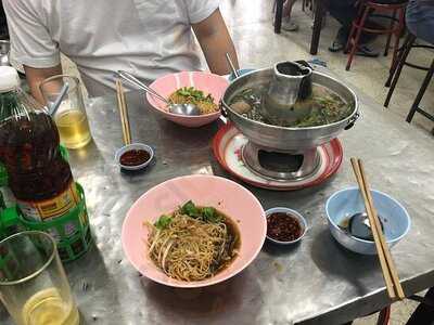 ก๊วยเตี๋ยวเนื้อเฮ้ง ชุน เส็ง