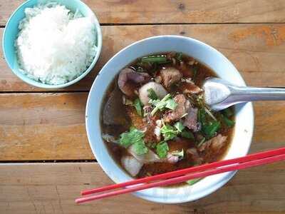 ก๊วยเตี๋ยวเนื้อเฮ้ง ชุน เส็ง