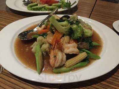 The Admiral's @ 24 - Pub & Restaurant