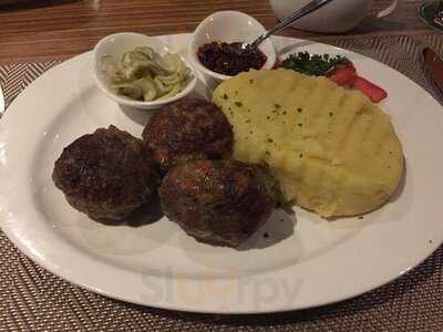 The Admiral's @ 24 - Pub & Restaurant