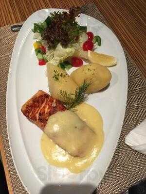 The Admiral's @ 24 - Pub & Restaurant