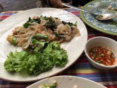 ครัวร่มไม้