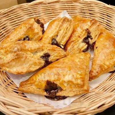 Fuwa And Futon Food N Gallery