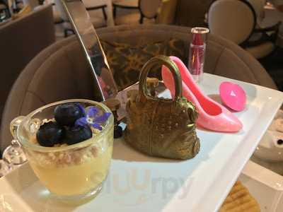 ทไวนิงส์ ที บูติค