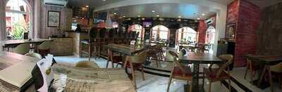 Seven Seas Express Cafe