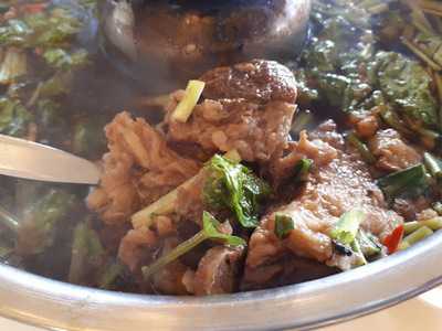 กินลมชมสะพาน