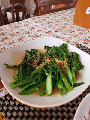 ร้านอาหารดาวเรือง