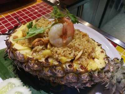 Flava Restaurant & Bar