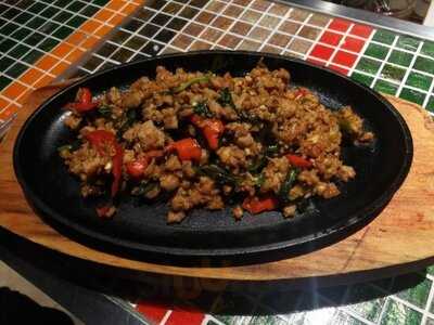 Flava Restaurant & Bar