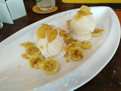 Flava Restaurant & Bar