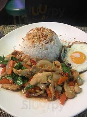 Buddy's Bar  &  Grill