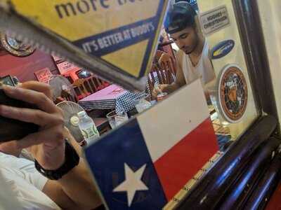 Buddy's Bar  &  Grill