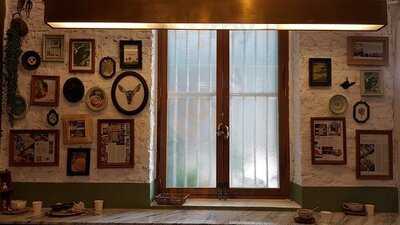 ฟาร์มเทเบิ้ลออร์แกนิคคาเฟ่