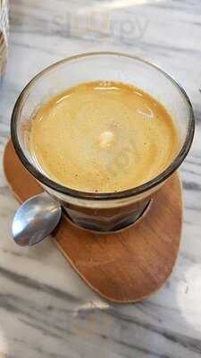 ฟาร์มเทเบิ้ลออร์แกนิคคาเฟ่