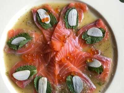 Sweet Pista, Restaurant & Home Bakery