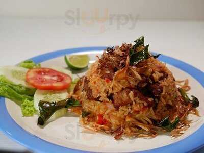 ธงชัยซีฟู้ด