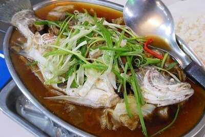 ธงชัยซีฟู้ด