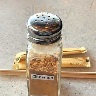 Coffee Bean &tea Leaf